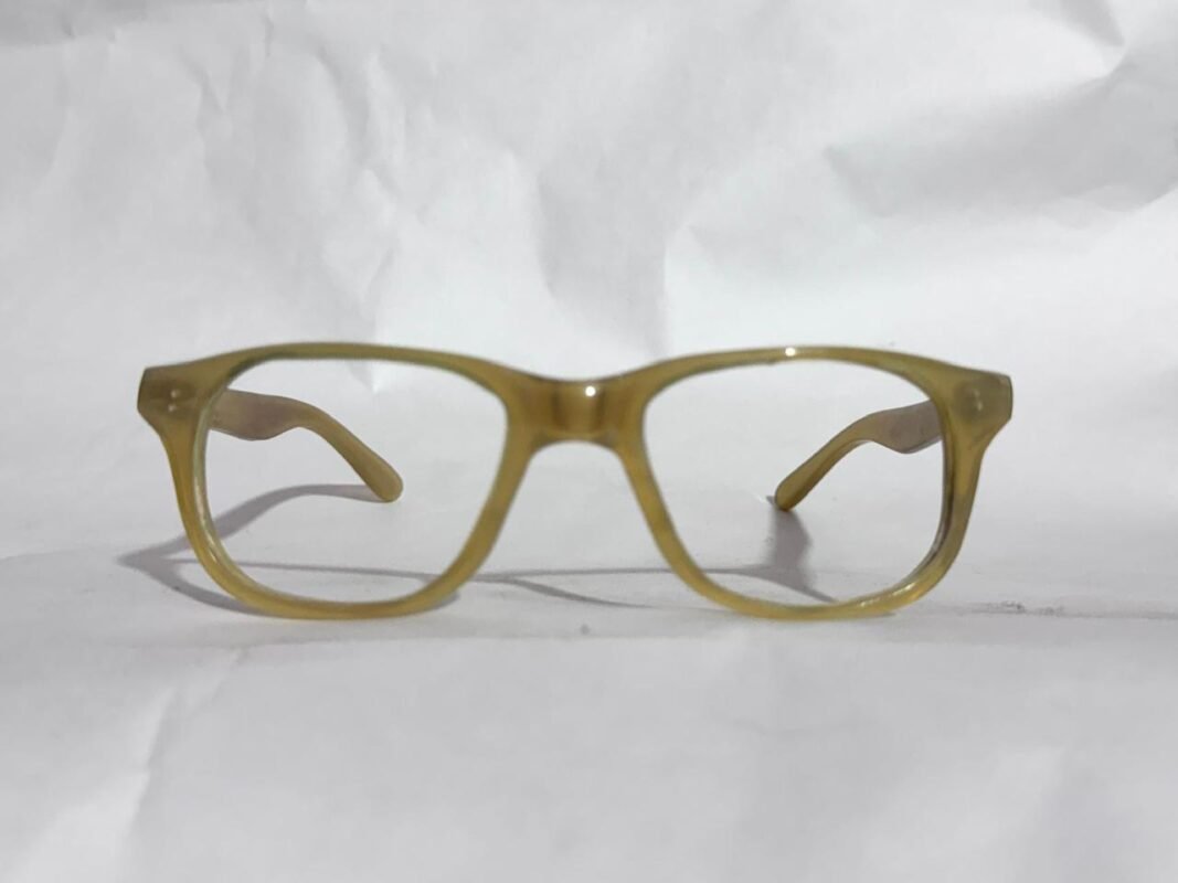 color eyeglass 8